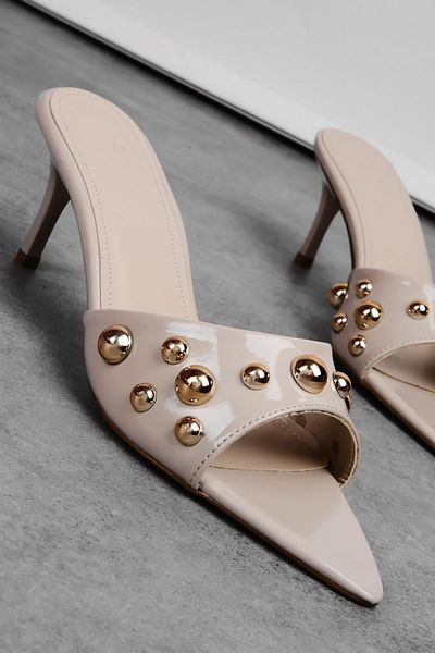 Lal Shoes & Bags Podri Γυναικείες Παντόφλες με Λεπτομέρεια Μπάλας με Μυτερό Τακούνι - Κρέμα λουστρίνι