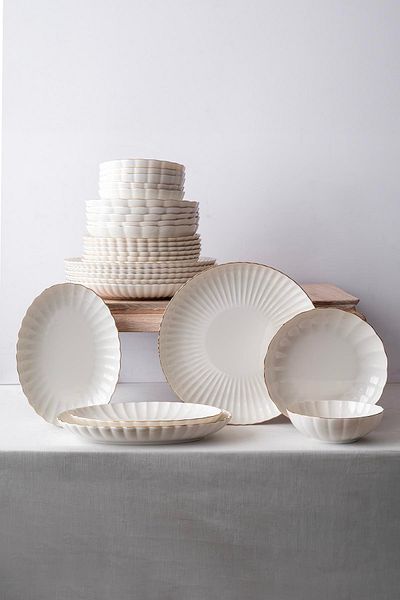 Kütahya Porselen Bone Luz 27-teiliges Geschirrset für 6 Personen – Gold Mesh Design