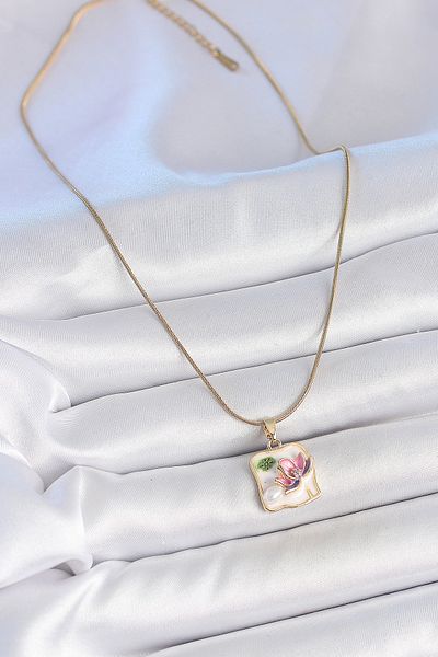 Clariss Necklace - White