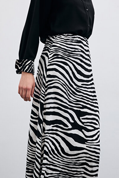 Sateen Zebra Desen Etek - Siyah