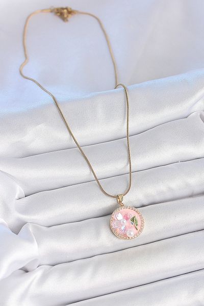 BESKAR 316L Steel Gold Color Chain Zircon Stone Pink Enamel Flower Embroidered Pearl Detail Portrait Model Ka
