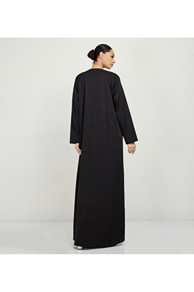 Rosette Abaya White Flowers Foliage