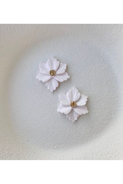 ACCESSORY White Flower Earrings Design Earrings