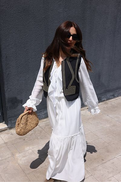 Özge Özgenç Gold Stitching Patterned Vest