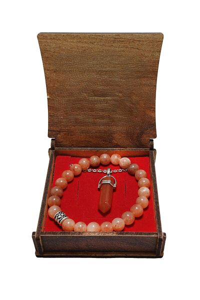 Remiuse Agate Natural Stone Bracelet and Nail Cut Necklace Set