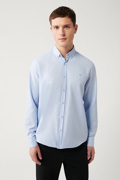 Avva Cămașă Oxford din bumbac, albastru deschis, cu guler cu nasturi, ușor de călcat E 002000