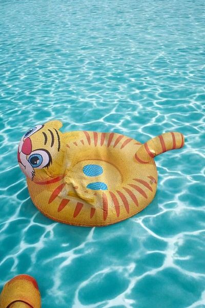 bt pasifik Child Life Boat with Figured Character Sitting 80cm