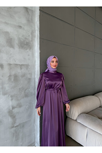 Aranlı tekstil Balon Kol Saten Tesettür Oversize Biye Kuşaklı Tesettür Elbise