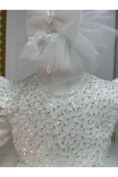 İlknur Karaca Design Beyaz boncuklu eteği fırfırlı balon kollu kız çocuk özel gün doğum günü elbisesi