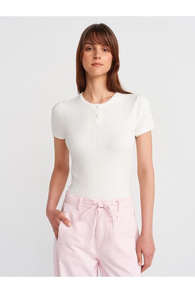 Dilvin 10756 Crew Neck Buttoned Knitwear Blouse-Ecru