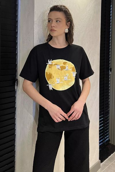 GÜLSELİ Tricou de damă cu imprimeu cu piatră, cu decolteu negru
