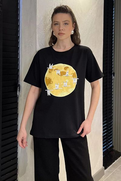 GÜLSELİ Tricou de damă cu imprimeu cu piatră, cu decolteu negru
