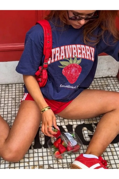 Touz Moda Μπλουζάκι Unisex Oversize με στάμπα φράουλα