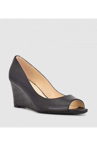 Nine West Cape 9x9 Dress Wedges