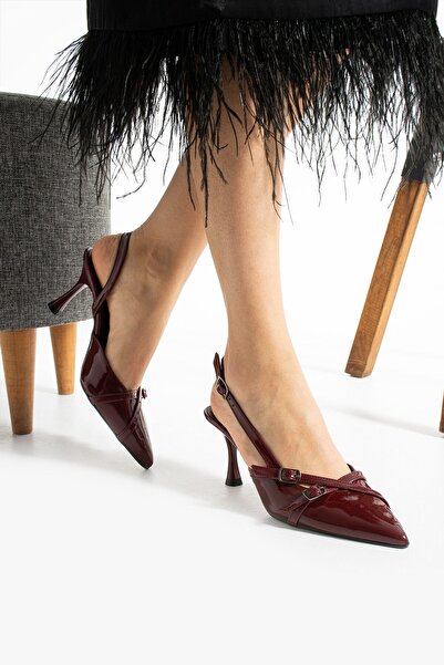 AlbiShoes Çift Toka Detaylı Arkası Açık Rugan Sivri Burun 8 Cm Ince Topuklu Stiletto Kadın Ayakkabı