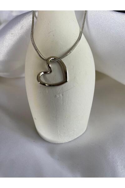 KANERUZ قلادة قلب بعقدة فضية اللون