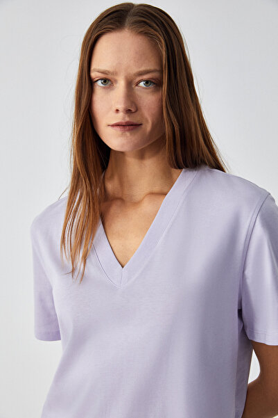 GRIMELANGE Aline Women's 100% Organic Cotton Deep V-Neck Comfort Fit Lilac T-Shirt
