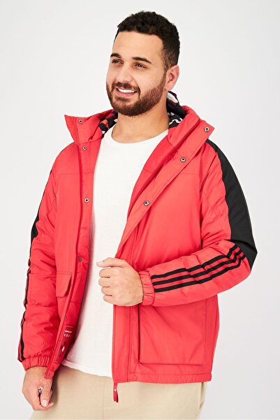 adidas جاكيت رياضي رجالي بجيوب أمامية وشعار العلامة التجارية، أحمر وأسود