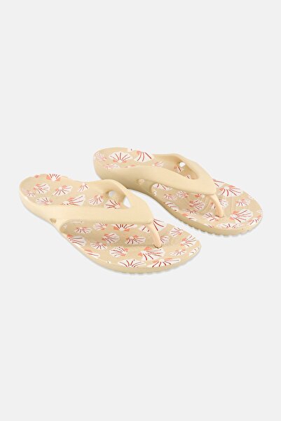 Crocs شبشب نسائي من كادي II بطبعة جرافيكية، لون بيج