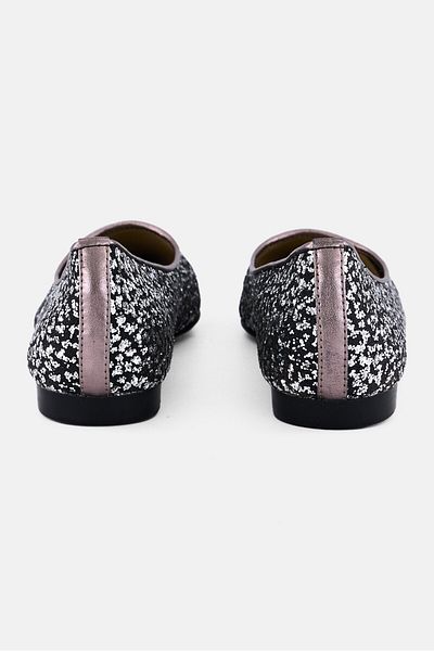 Steve Madden Women Cyans Embellished Slip On Flats, Silver
