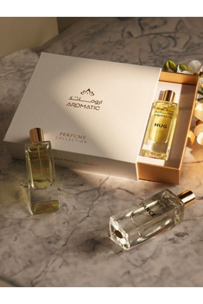 AR A bouquet of elegant perfumes