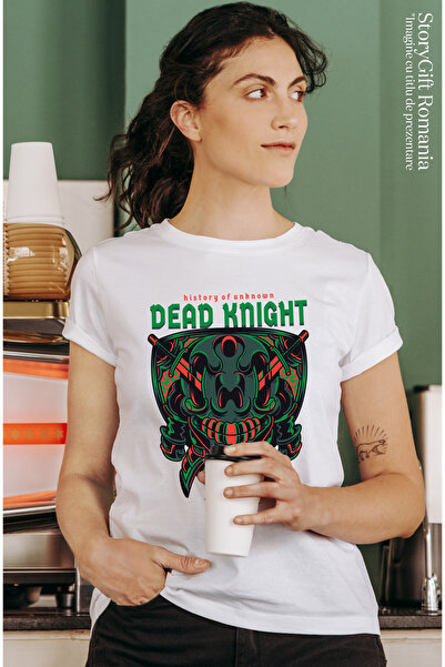StoryGift Romania Tricou Femei Cu Sabi De Lupta, Cavaler De Noapte, Text In Engleza Deade Knight, Wht_l