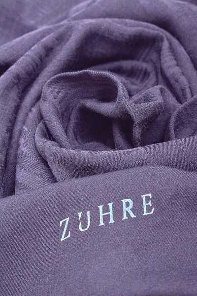 Zühre Σάλι με μαύρο σχέδιο - Μοντέλο 0006