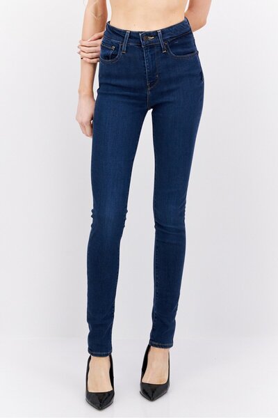 Levi's بنطلون جينز ضيق قابل للتمدد للنساء، أزرق داكن