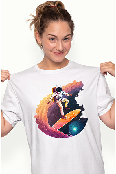 StoryGift Romania Tricou Femei cu un astronaut care se da cu placa de surf, i...