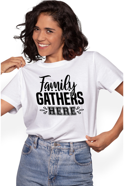 StoryGift Romania Tricou Femei cu inimioare si mesajul "Family gathers here" ...