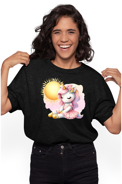StoryGift Romania Tricou Femei cu un unicorn care tine baloane in forma de in...