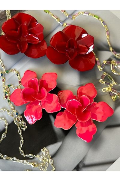 Finery by Nerrs Enameled Maxi Flower Earrings Pink Zr Model