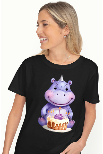 StoryGift Romania Tricou Femei cu un pui de hipopotam mov, ilustratie, ferici...
