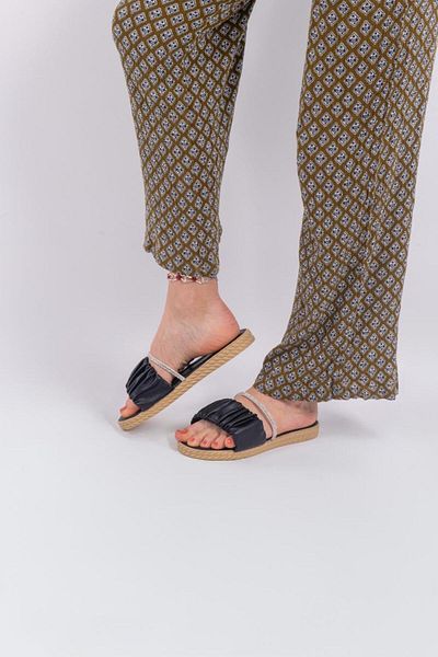lovitto Women's Drawstring Slippers with Stone Detail