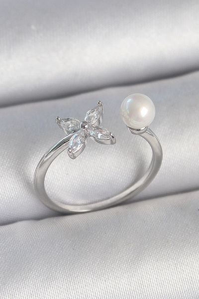 Clariss Brass Silver Color Zircon Stone Flower Model Pearl Detail Adjustable Women's Ring