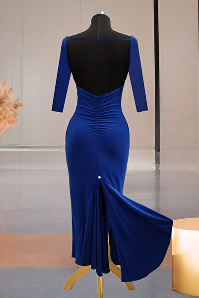 Due Stelle Mavi Sırt Dekolteli Arkası Büzgülü Göğüs Pedli Tango Elbisesi 3/4 Kol Detayı