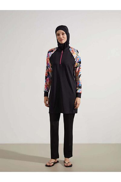 LC Waikiki LCW DREAM ملابس سباحة نسائية محتشمة ذات ياقة جامعية سوداء