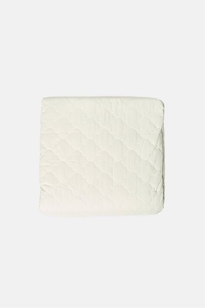 NANETTE LEPORE Queen 3 Pieces Quilted Bedspread With Pillow Case Set, Cream