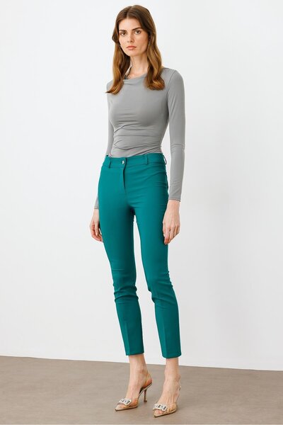 Moda İlgi Modailgi Arka Cep Detaylı Dar Paça Pantolon Zümrüt