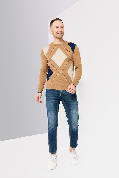 Harmont & Blaine Men Crew Neck Diamond Pattern Sweater, Multicolor