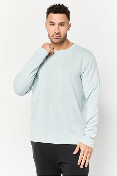hoka Men Sportswear Fit Long Sleeve Training T-Shirt, Ice Blue