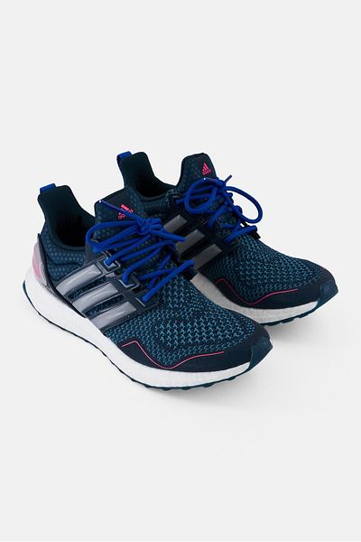 adidas Women Ultra Boost Lace Up Running Shoe, Teal Shoe