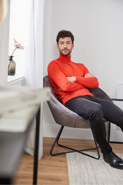 Tchibo Men Turtle Neck Plain Sweatshirt, Red