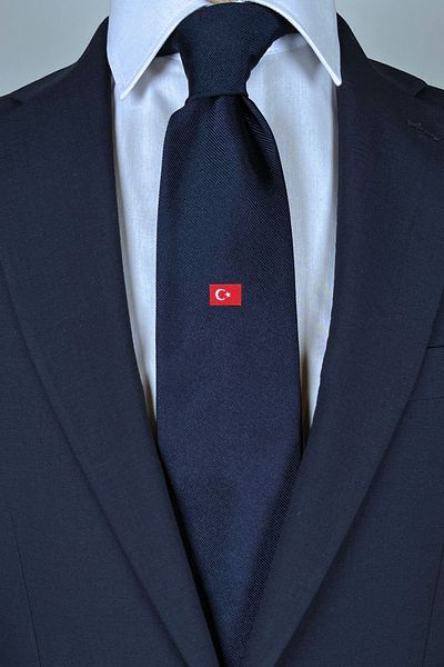 1001 Kravat Men's Gift with Turkish Flag Patterned Silk Tie and Wooden Box