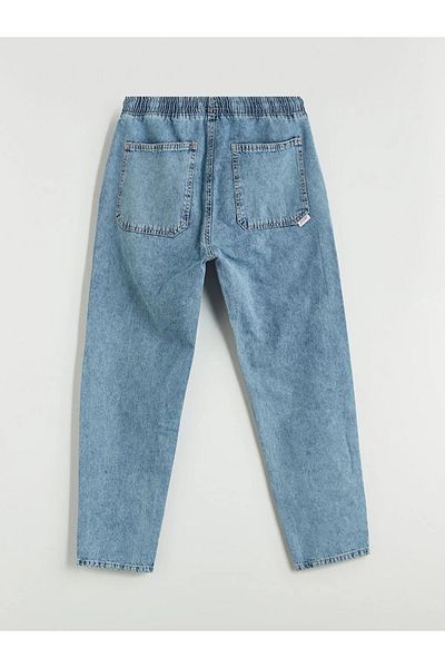 LC Waikiki بنطال جينز LCW Jeans Indigo 700 بقصة مستقيمة للرجال