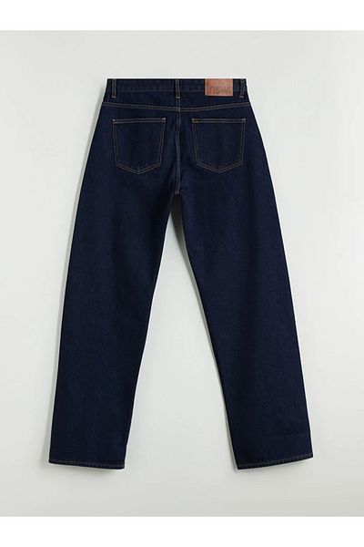 LC Waikiki بنطال جينز LCW Jeans Indigo 700 بقصة مستقيمة للرجال