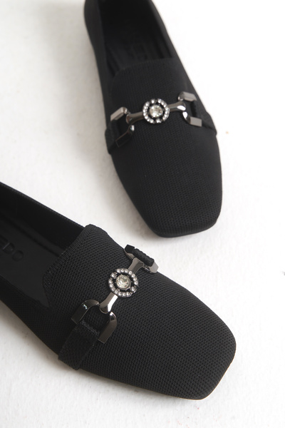 MARSEDO Vela Жіночі туфлі на плоскій підошві з каменем на носку, детально озд...