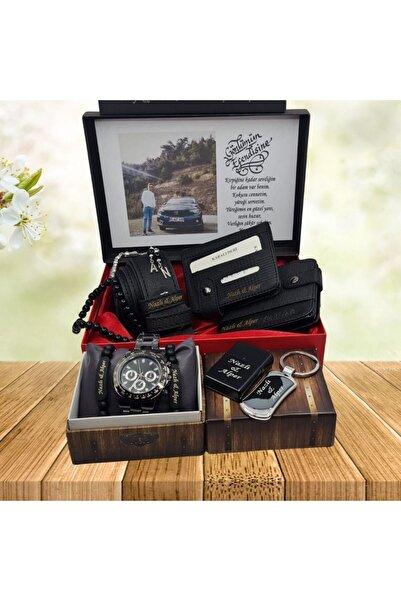 HediyesiBizden Kişiye Özel Isim Baskılı Hediye Seti(SAAT-KEMER-CÜZDAN-KARTLIK...