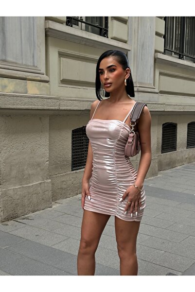 Friday Mood Kadın Büzgülü Parlak Mini Elbise