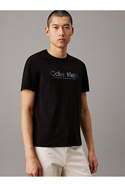 Calvin Klein تي شيرت رجالي قطني أسود بأكمام قصيرة وياقة دائرية وقصة عادية K10...